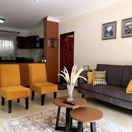 Cozy 2-Bedroom Apartment Within City Limits. Kampala Exterior foto